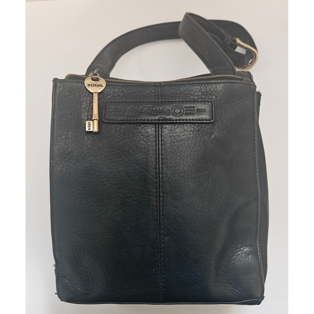 Vintage Fossil 1954 Black Pebbled Leather Shoulder Flap Bag #75082 Y2K 90s Retro